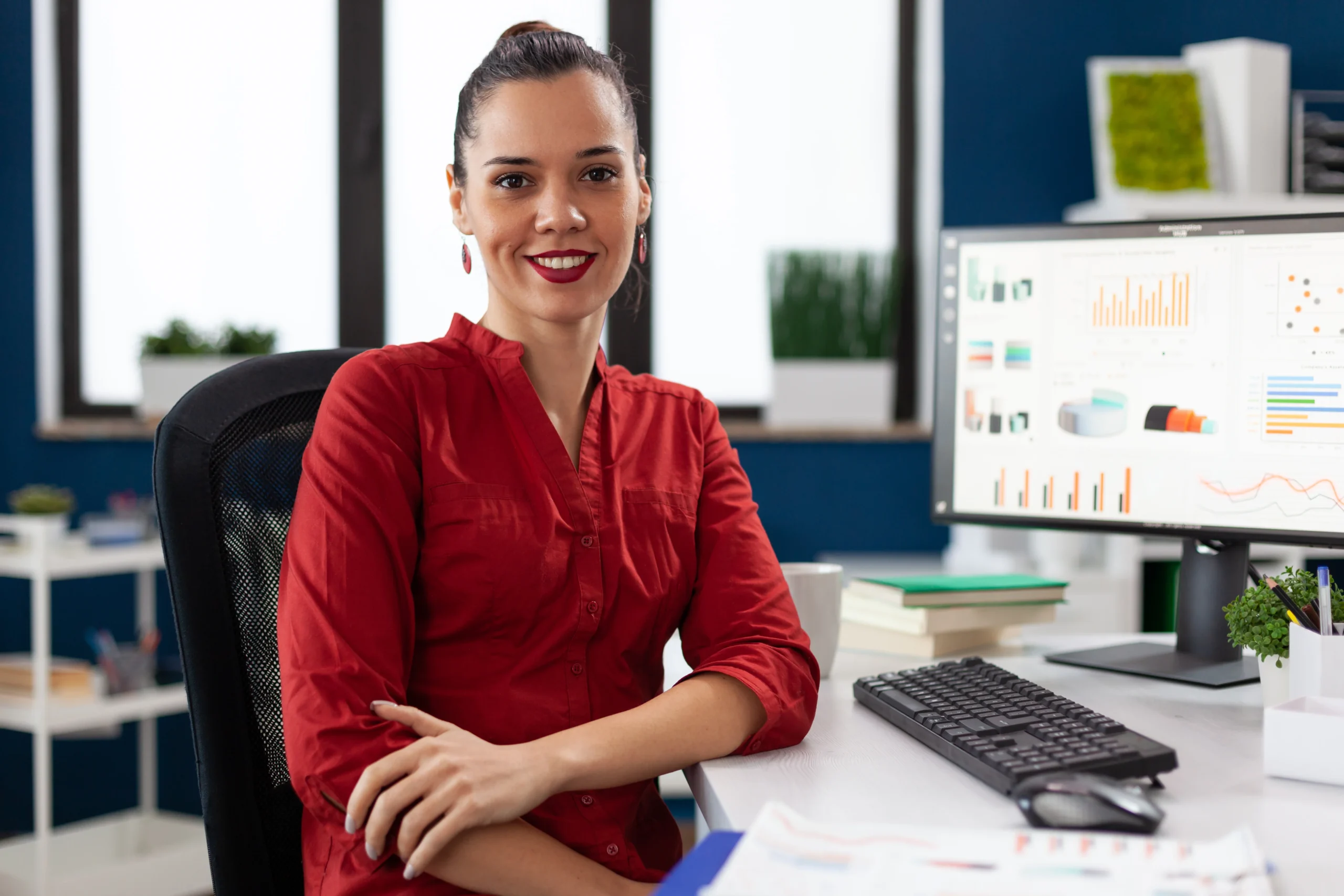 Mujer buyer puente grua
